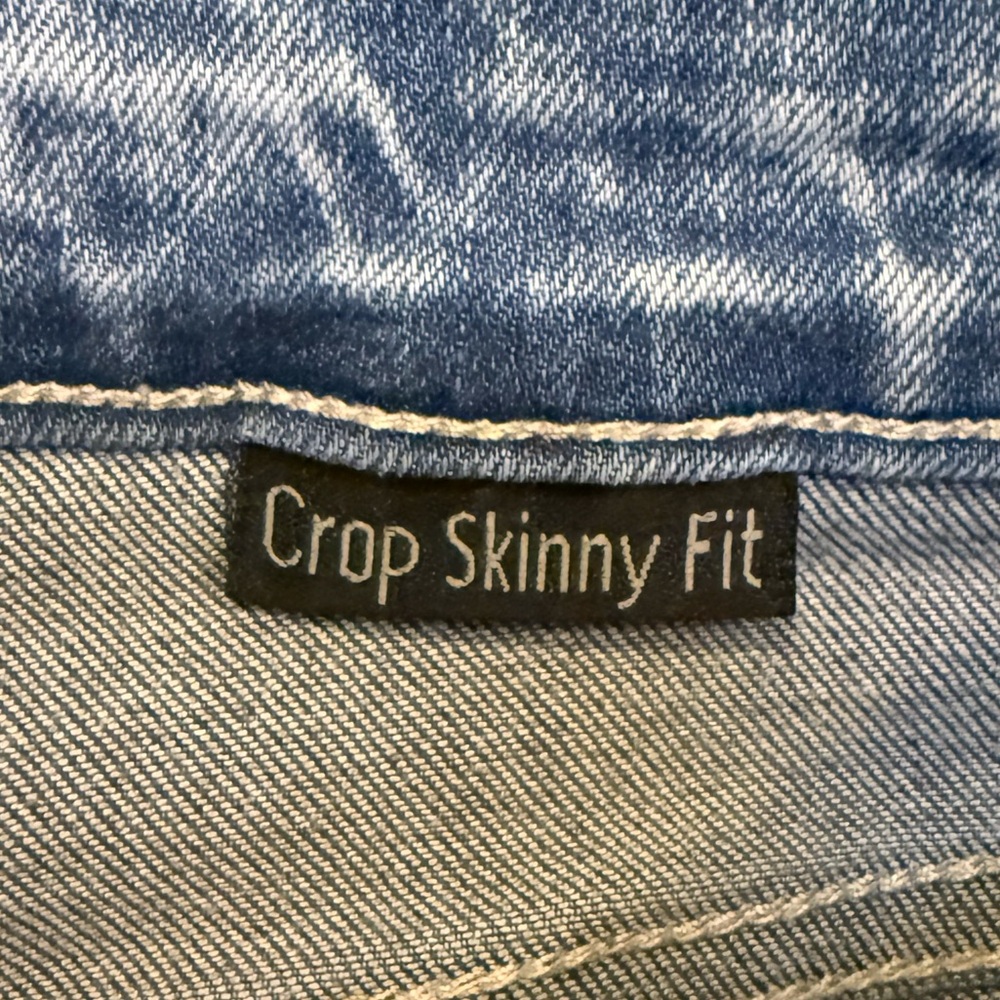 Vervet Crop Skinny Fit Jeans - Picture 3 of 5